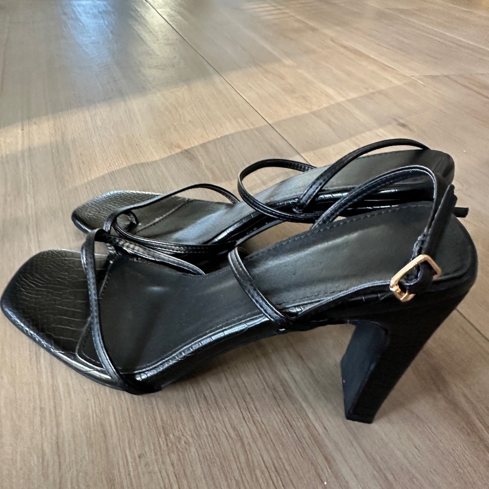 BUNDLE FOR DSCT! Black Strappy High Heel Sandals